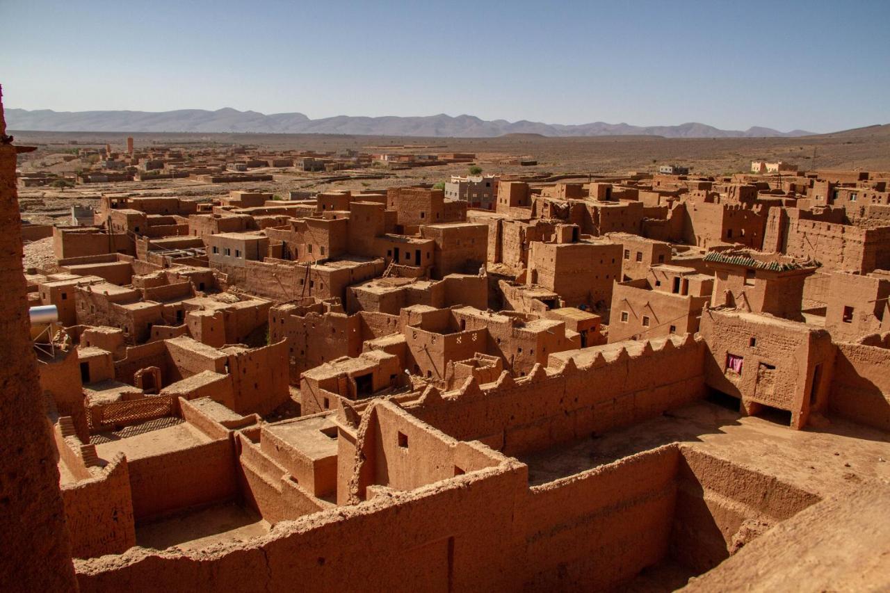 Kasbah Hnini Hotel Igdaoun Exterior photo