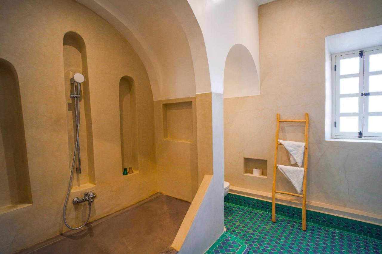 Kasbah Hnini Hotel Igdaoun Exterior photo
